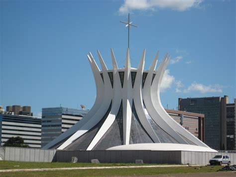  The Architecture of Brazil: A Journey Through Concrete and Dreams! Unraveling the Nation's Soul through Steel and Stone